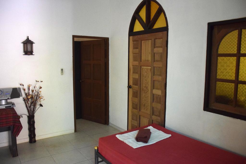 สนุกบังกาโลว์ส์ Hotel Rawai ภายนอก รูปภาพ