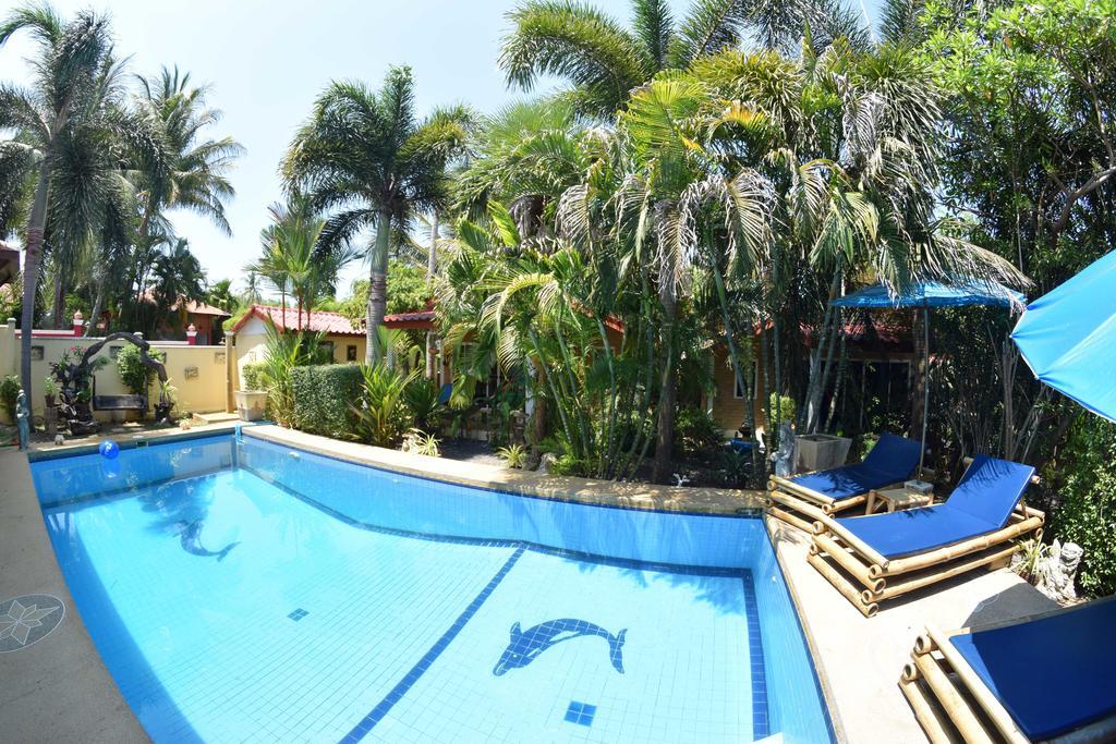 สนุกบังกาโลว์ส์ Hotel Rawai ภายนอก รูปภาพ