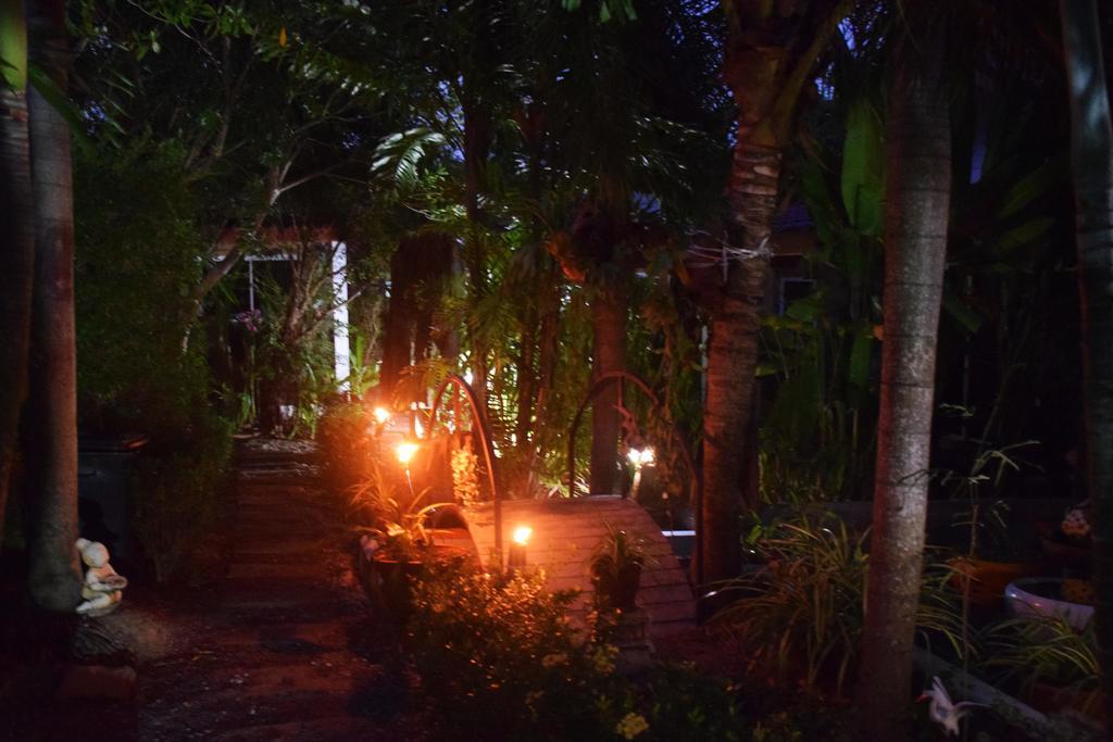 สนุกบังกาโลว์ส์ Hotel Rawai ภายนอก รูปภาพ