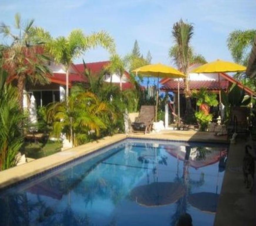 สนุกบังกาโลว์ส์ Hotel Rawai ภายนอก รูปภาพ